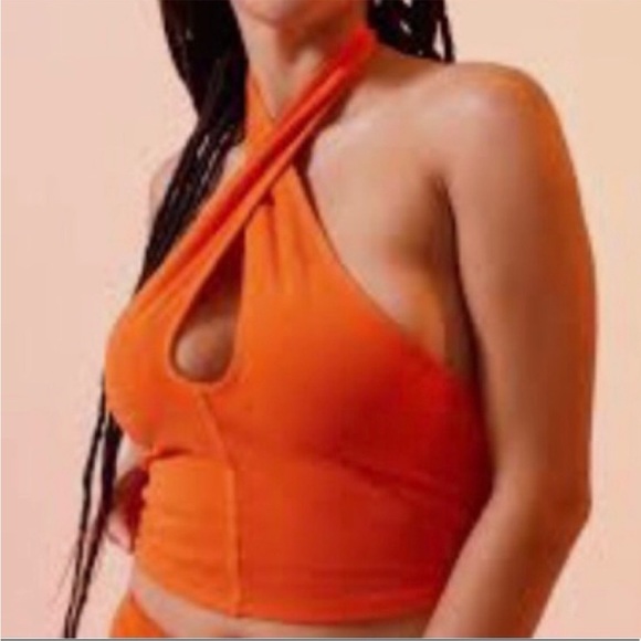 Juicy Couture Tops - JUICY COUTURE terrycloth halter crop top women’s size XL